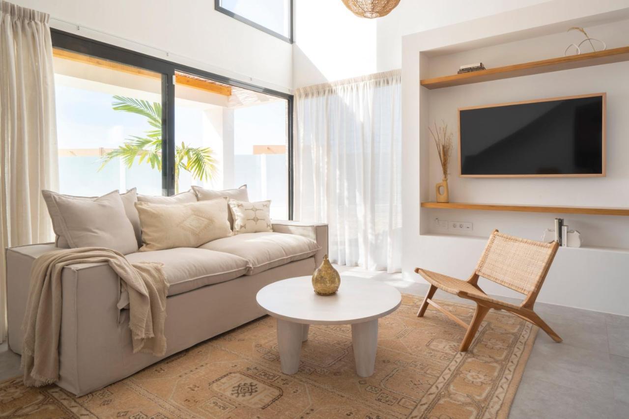 Villa Noma - Design Space With Pool In Corralejo Exterior photo