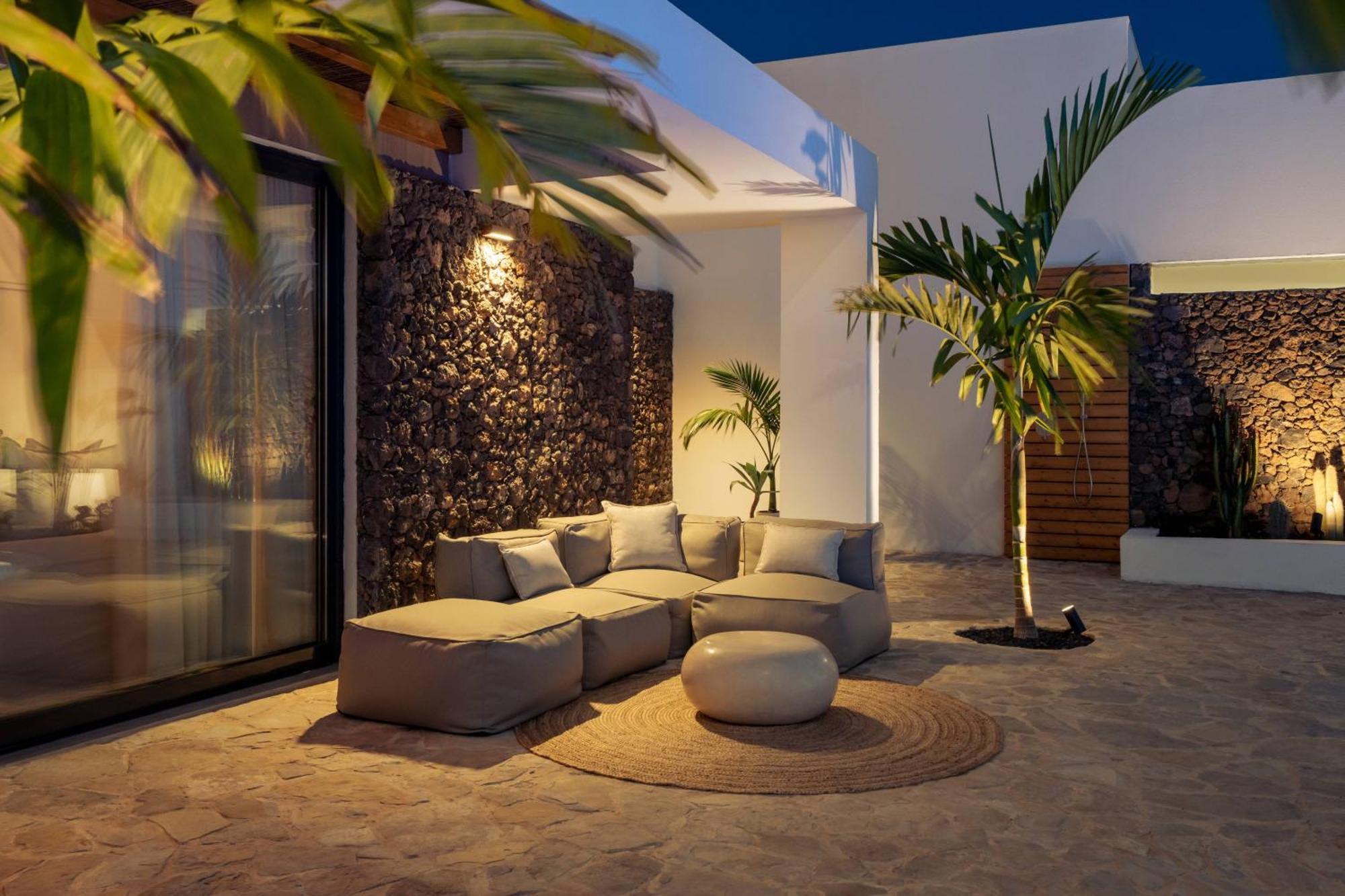 Villa Noma - Design Space With Pool In Corralejo Exterior photo